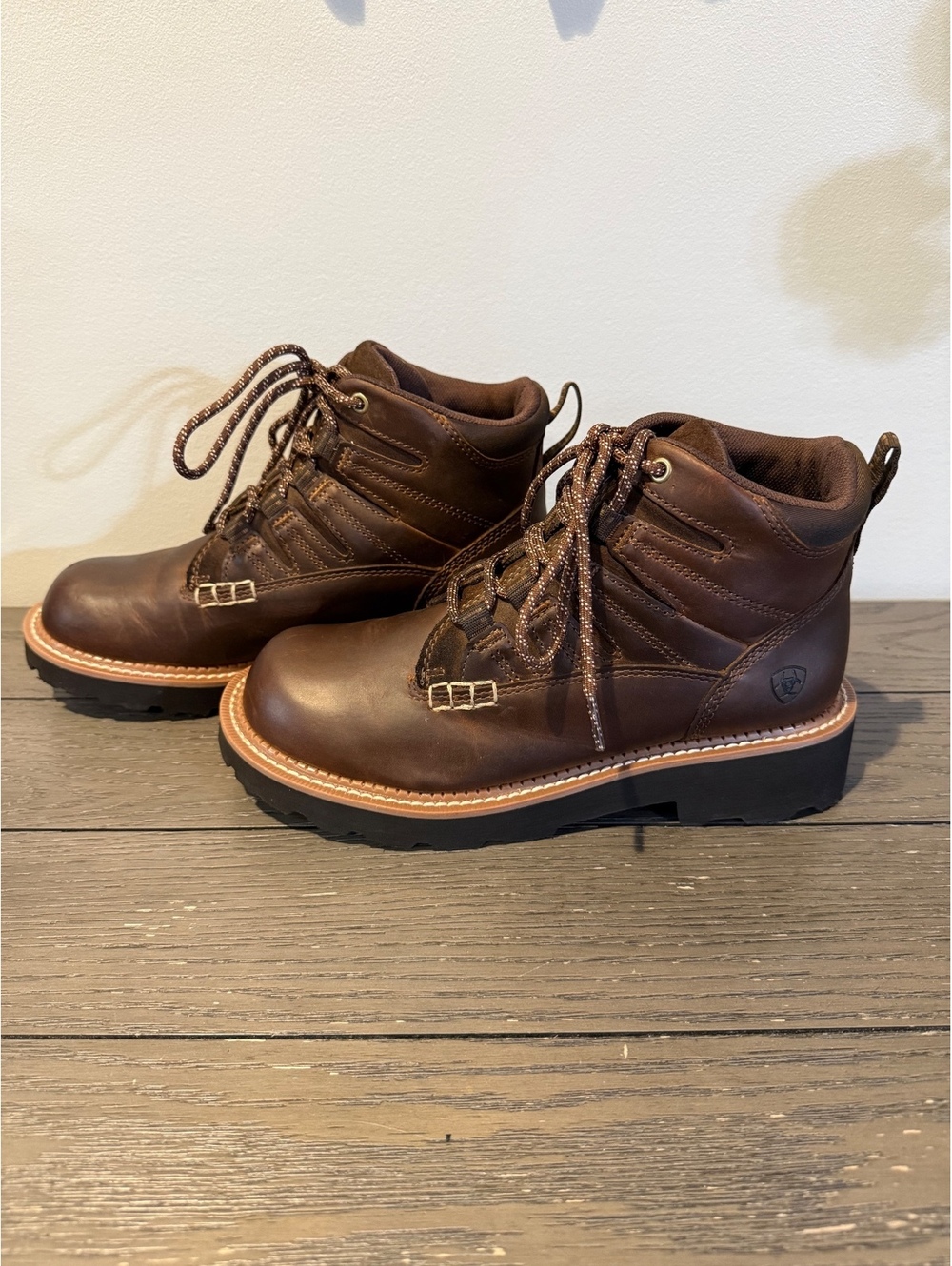 Ariat Brown Leather Boots Women’s Size 8.5B
